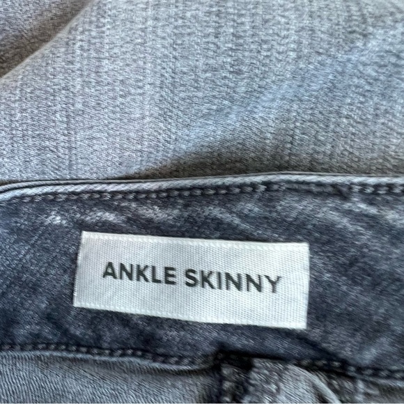 TORRID Ankle Skinny Embroidered Jeans 26R - Picture 3 of 8